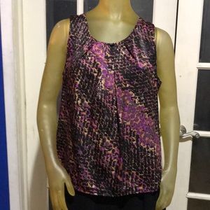 NWT Apt 9 top